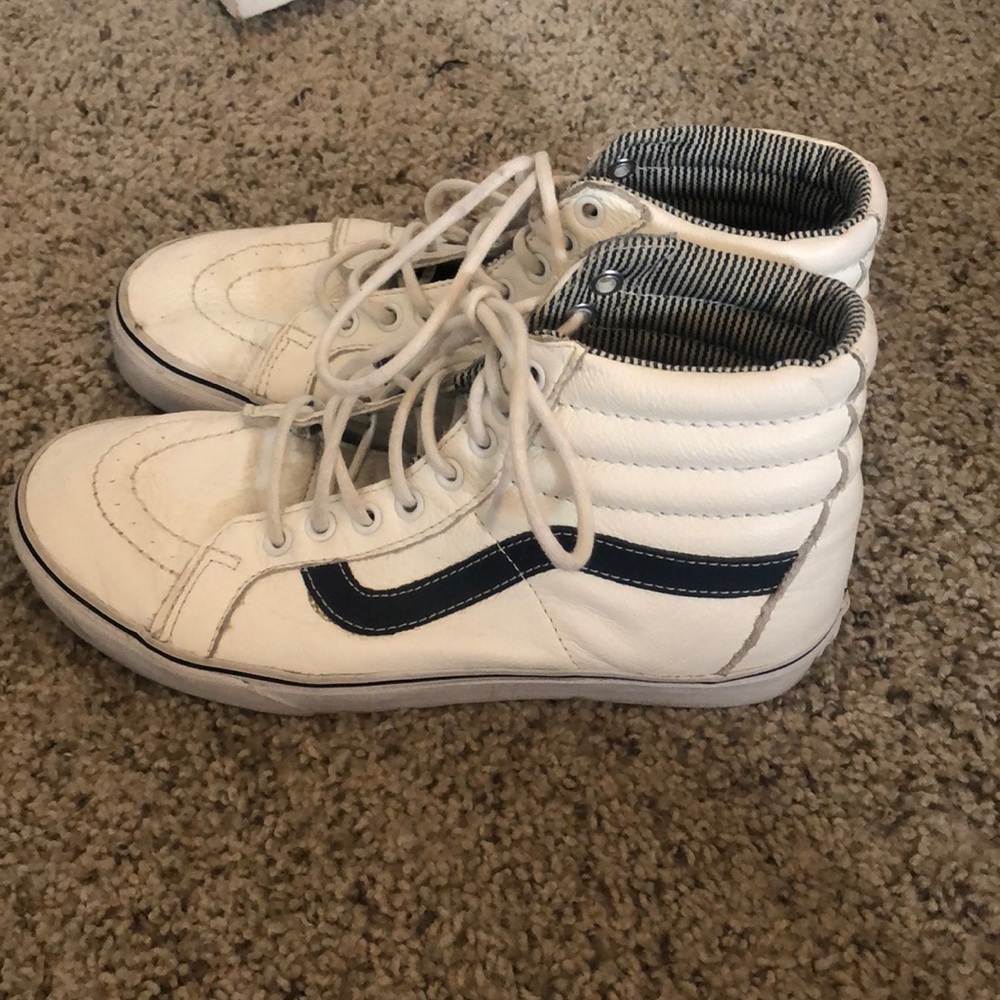 White leather vans with blue stripe